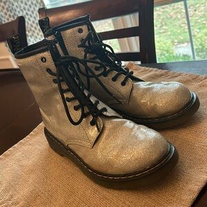 Dr Martens - silver glitter boots